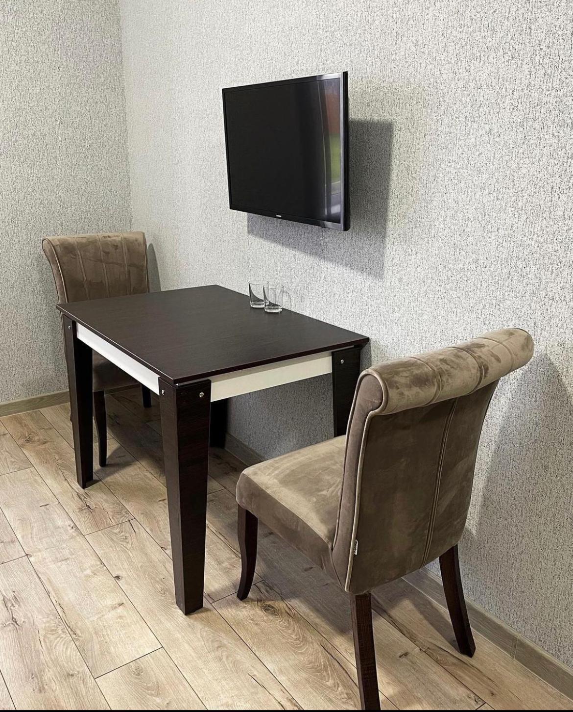 Ні Пуху, Ні Пера! Hotel Reshetylivka Kültér fotó