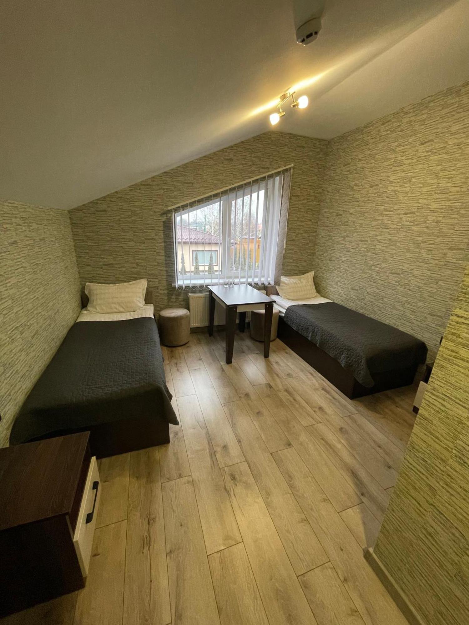 Ні Пуху, Ні Пера! Hotel Reshetylivka Kültér fotó